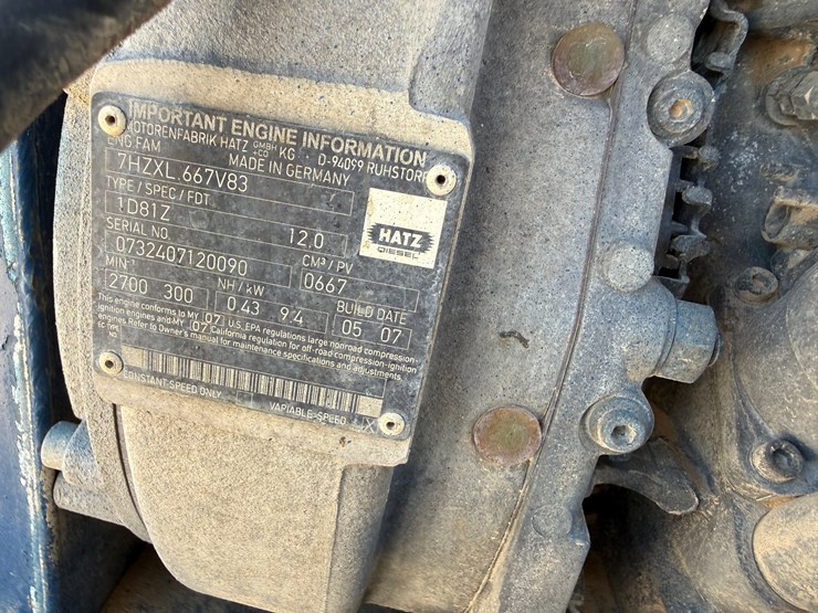 caterpillar-550-image-9