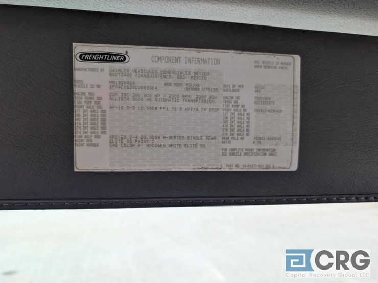2012-freightliner-m2-stakebed-truck-image-2