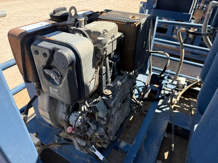 caterpillar-550-image-7
