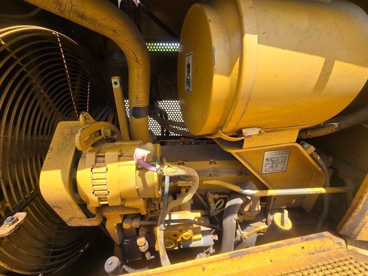 caterpillar-d6m-image-16