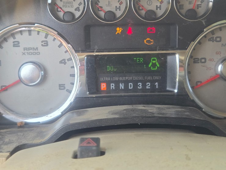 2010-ford-f350-image-31