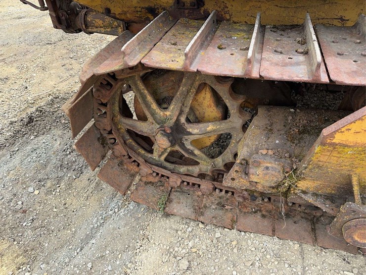 caterpillar-d2-image-25