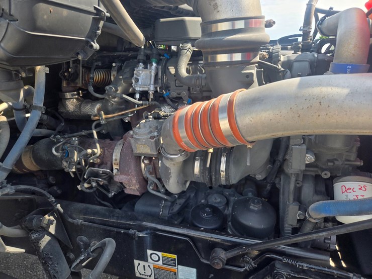 2018-kenworth-t680-image-41