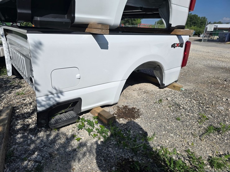 2026-ford-f250-image-7