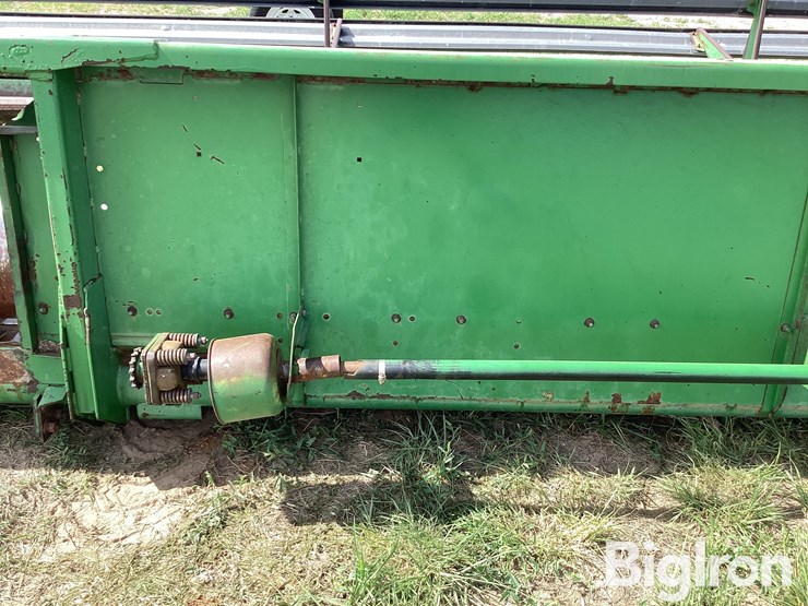 john-deere-230-image-18