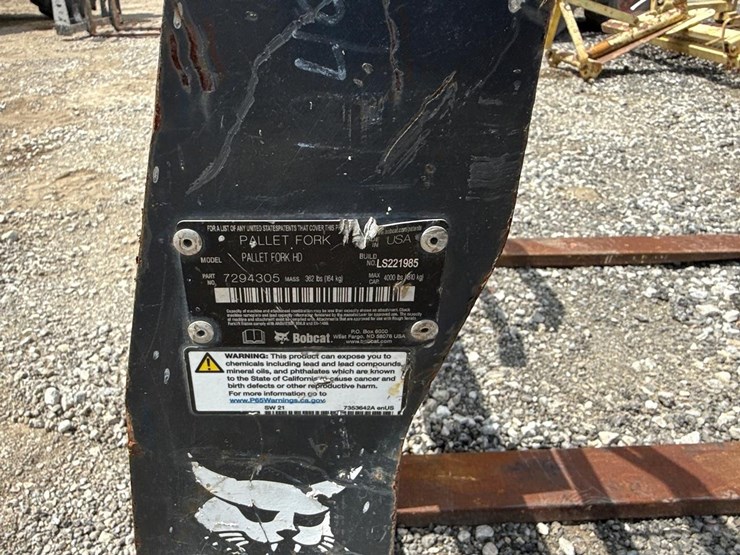 bobcat-48"-hd-skid-steer-forks-image-5