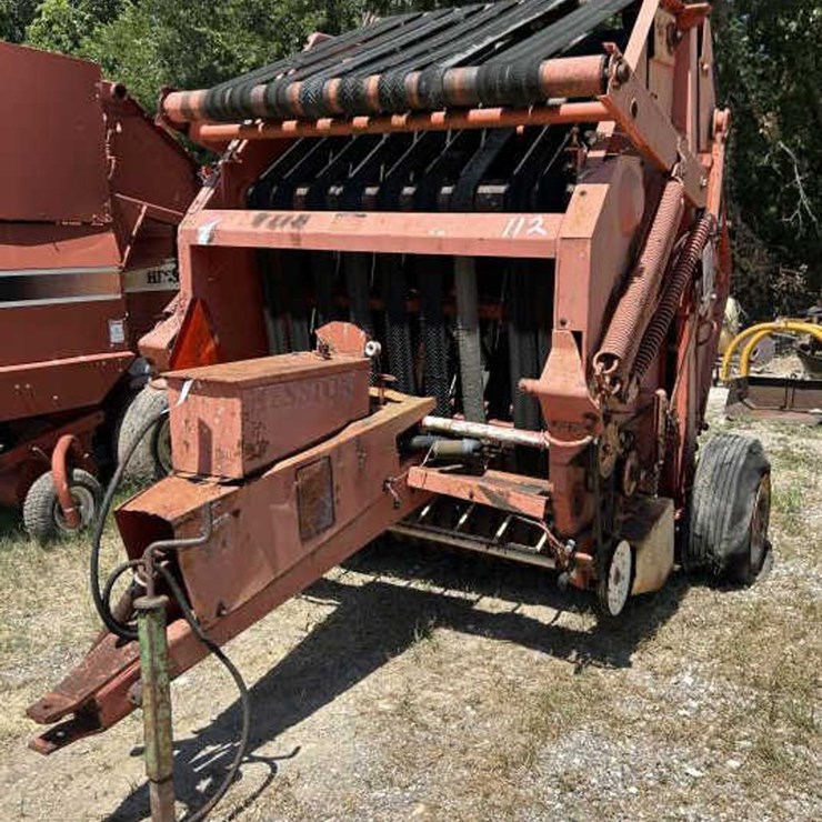 HESSTON 5500