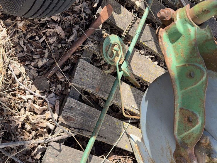 john-deere-no.-44-pull-type-two-bottom-plow-image-21