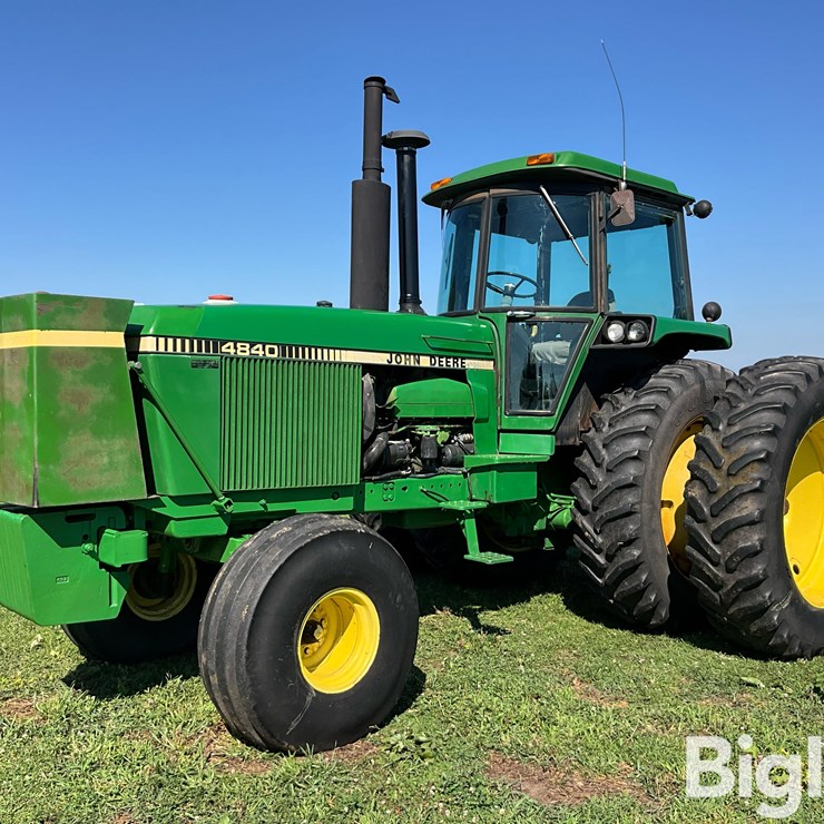 1982 JOHN DEERE 4840