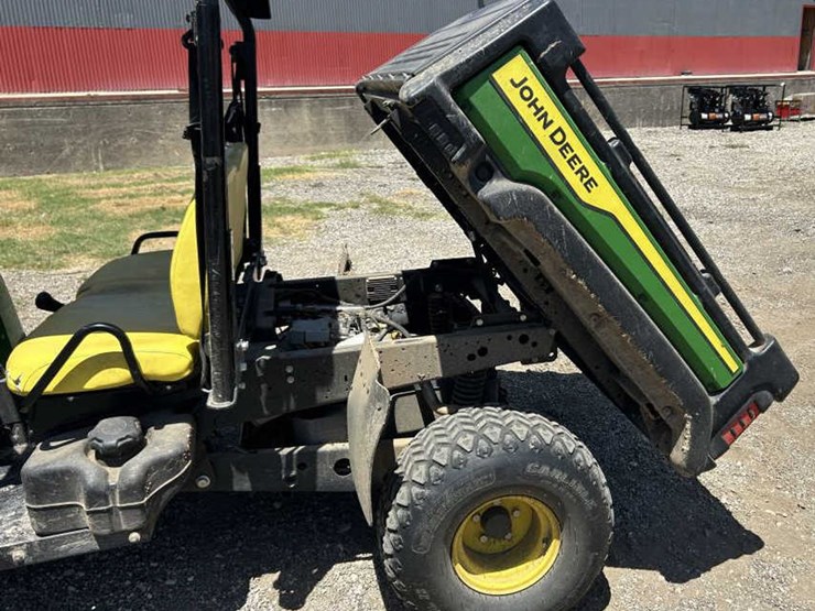 john-deere-gator-hpx615e-image-10