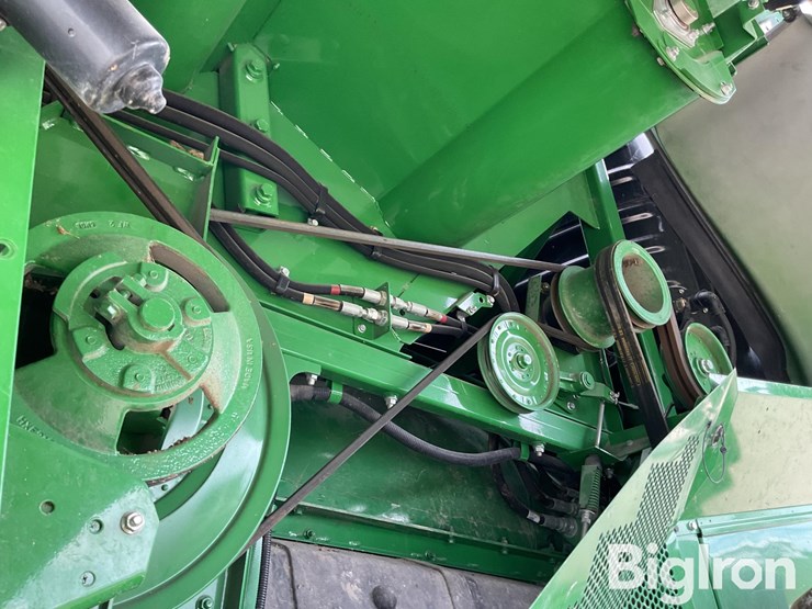 2017-john-deere-s690-image-13