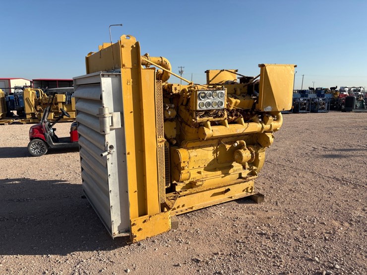 caterpillar-d379-image-2