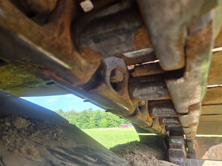 2015-caterpillar-521b-image-63