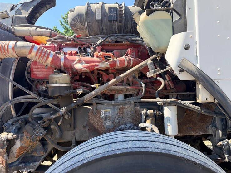 2010-kenworth-t800-image-23