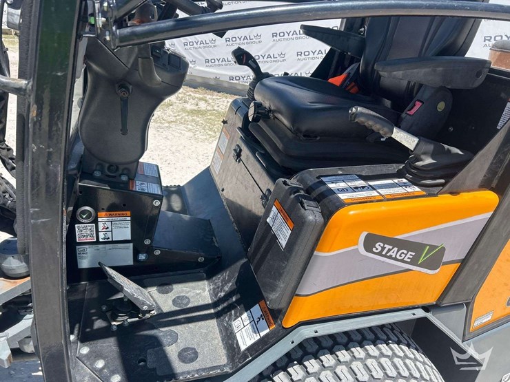 2023-giant-g2500-hd-image-14