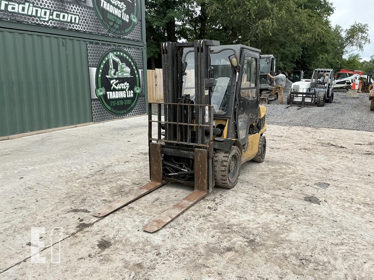 2015-caterpillar-dp30n-image-8