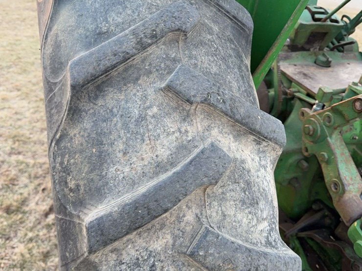 john-deere-620-image-12