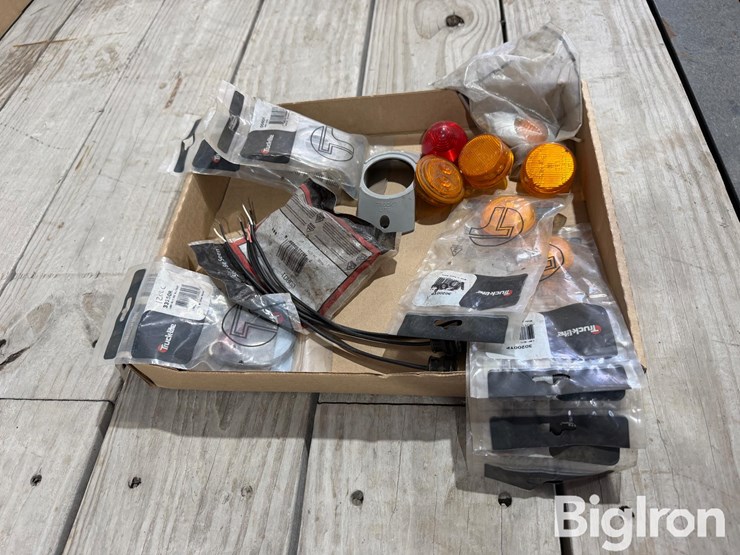 truck-lite-lights-&-accessories-image-4