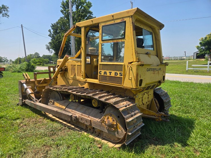 caterpillar-d5-image-8