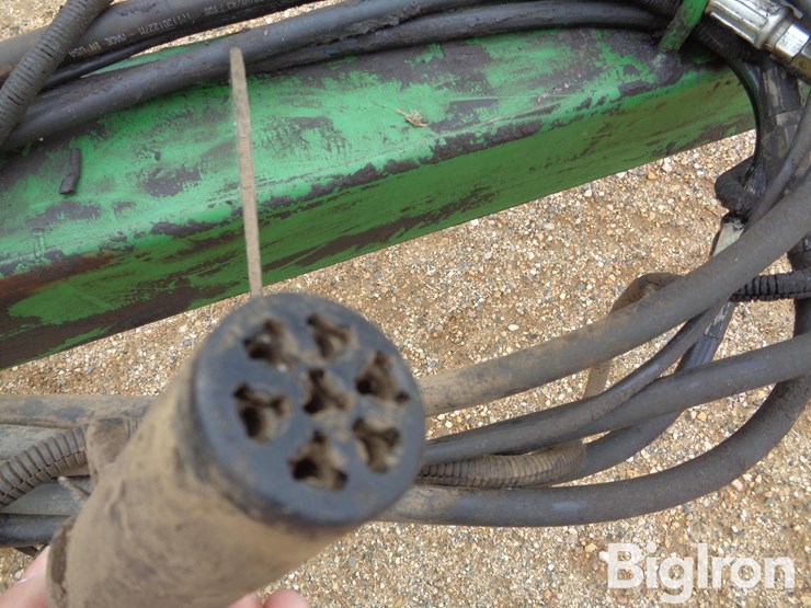 john-deere-7200-image-12