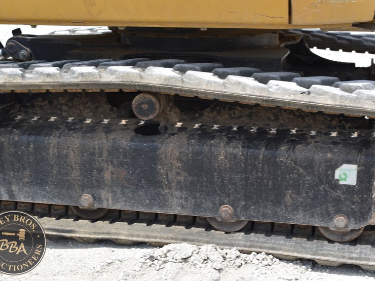 2023-caterpillar-303cr-image-41