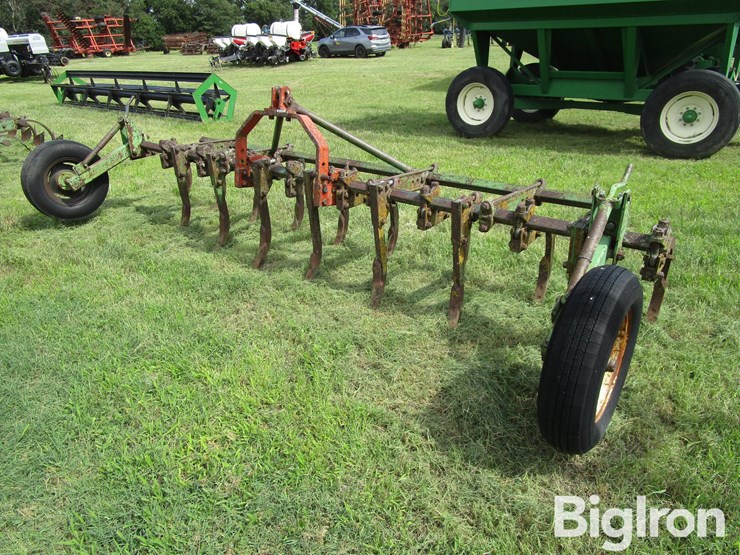 john-deere-15-image-1