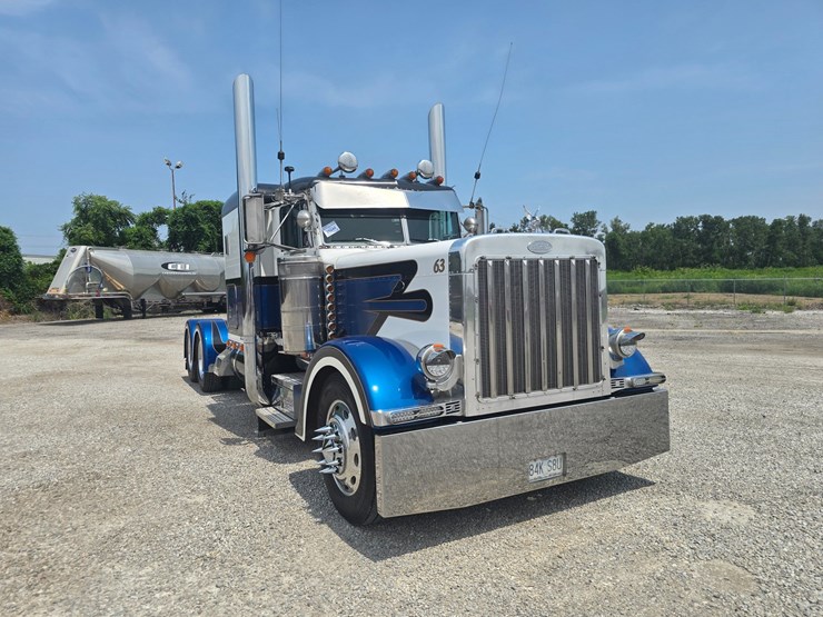 2000-peterbilt-379-image-43