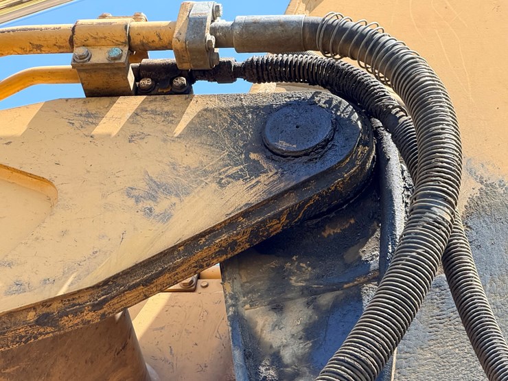 2010-caterpillar-328d-image-119