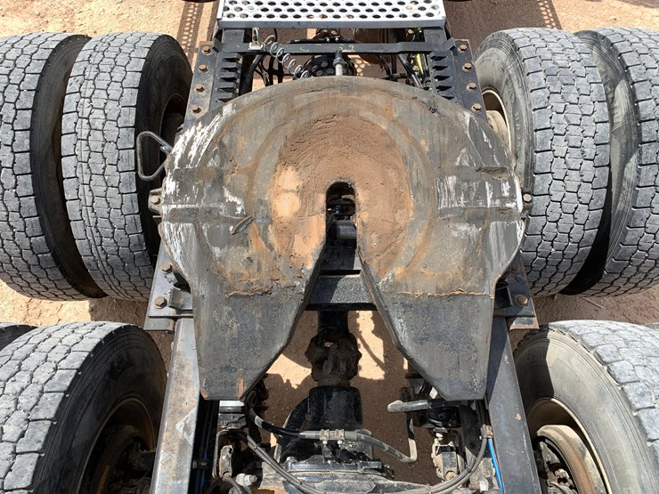 2019-western-star-4900-image-13