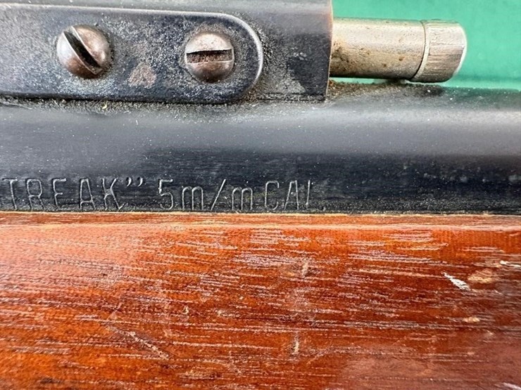 sheridan-products-"blue-streak"-bb-gun-image-16