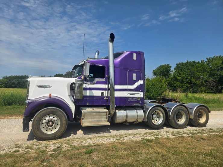 2006-kenworth-w900-image-5
