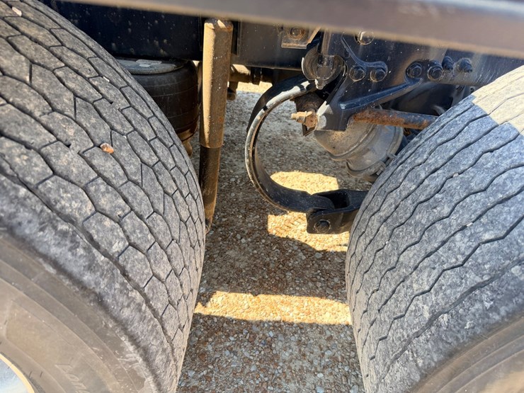 2010-kenworth-t800-image-52