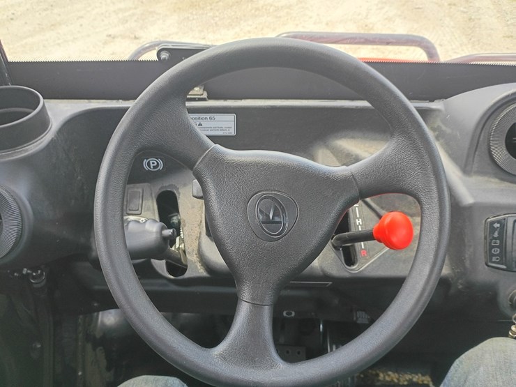 2025-kubota-rtv1100-image-29