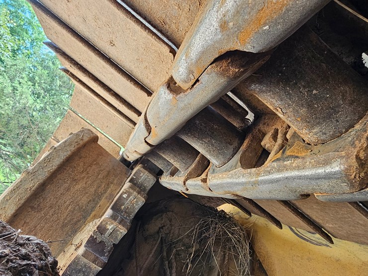 2019-caterpillar-d6-image-83