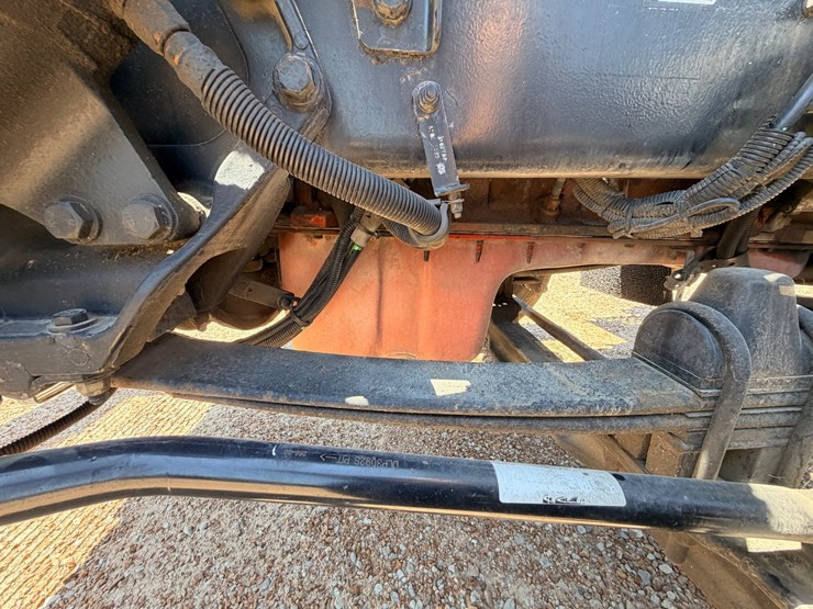 2010-kenworth-t800-image-42