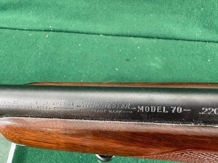 winchester-mdl.70-220-swift-rifle-image-20