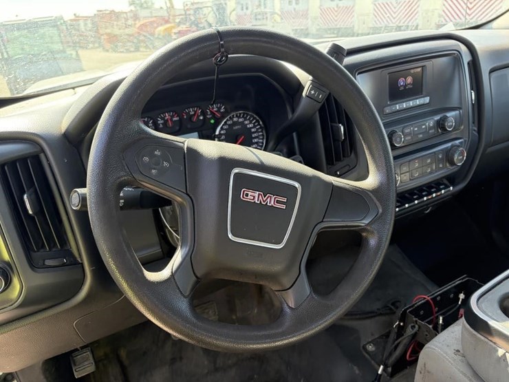 2017-gmc-sierra-2500hd-image-14