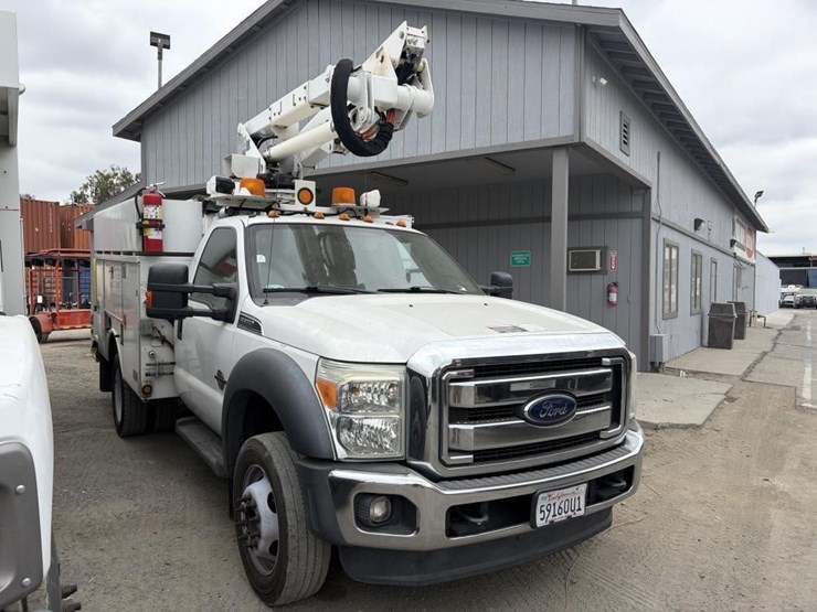 2015-ford-f550-xlt-image-2