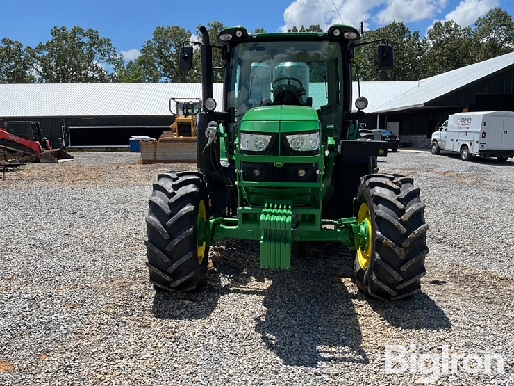 2019-john-deere-6110r-image-2