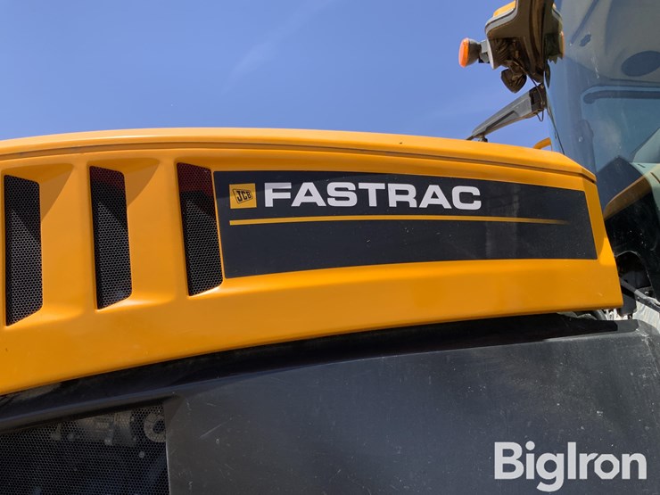 2023-jcb-fastrac-8330t4fcc-4wd-tractor-image-9
