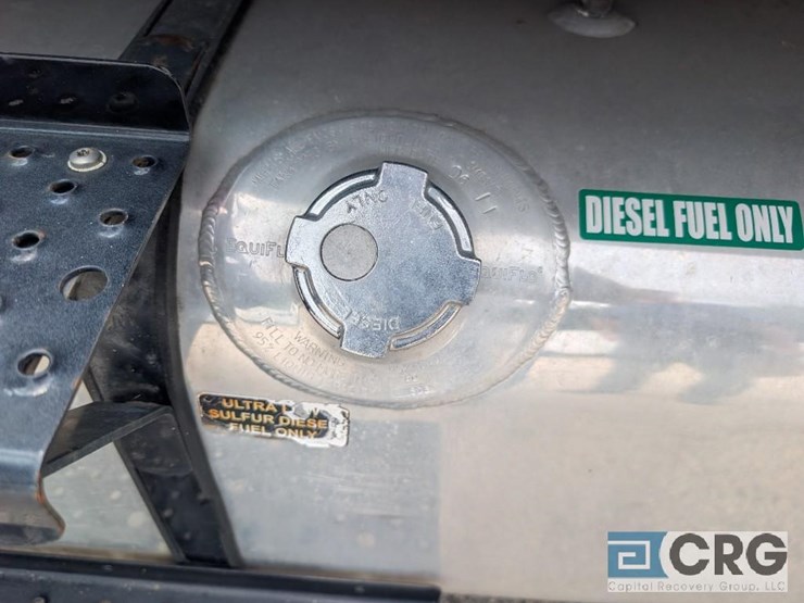 2012-freightliner-m2-stakebed-truck-image-7