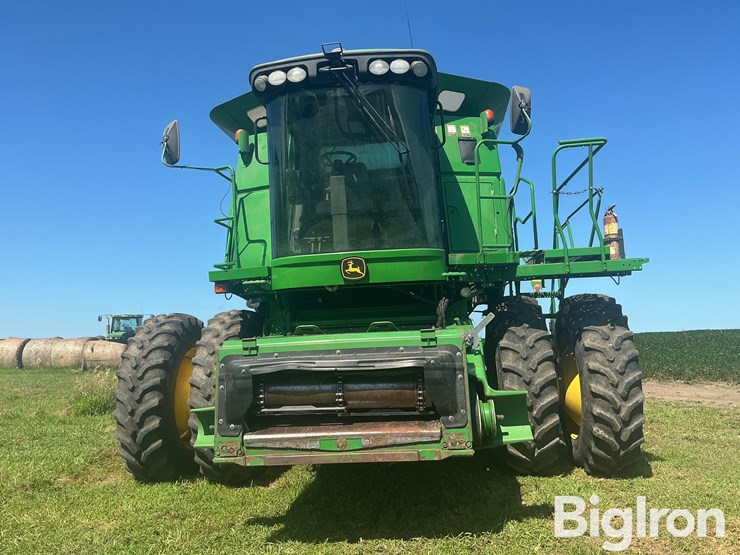2010-john-deere-9770-sts-image-2