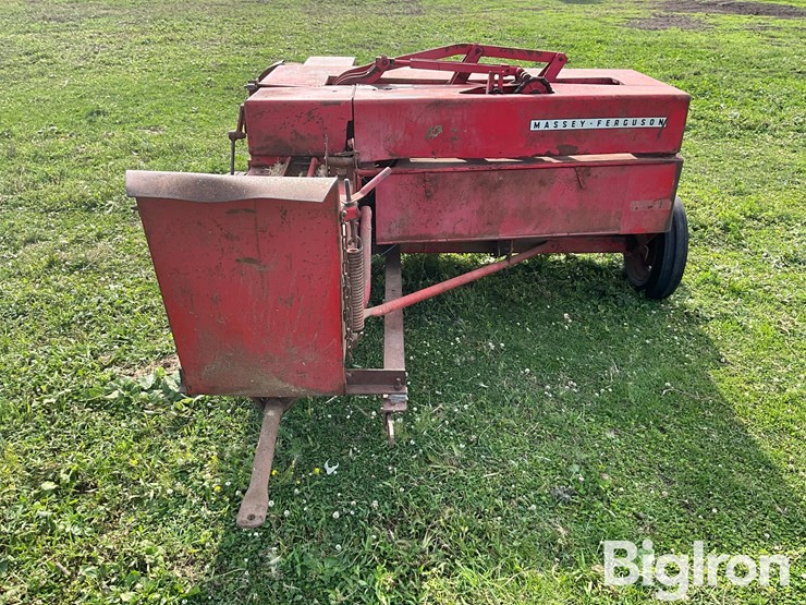 massey-ferguson-12-image-6