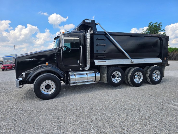 2015-kenworth-t800-image-5
