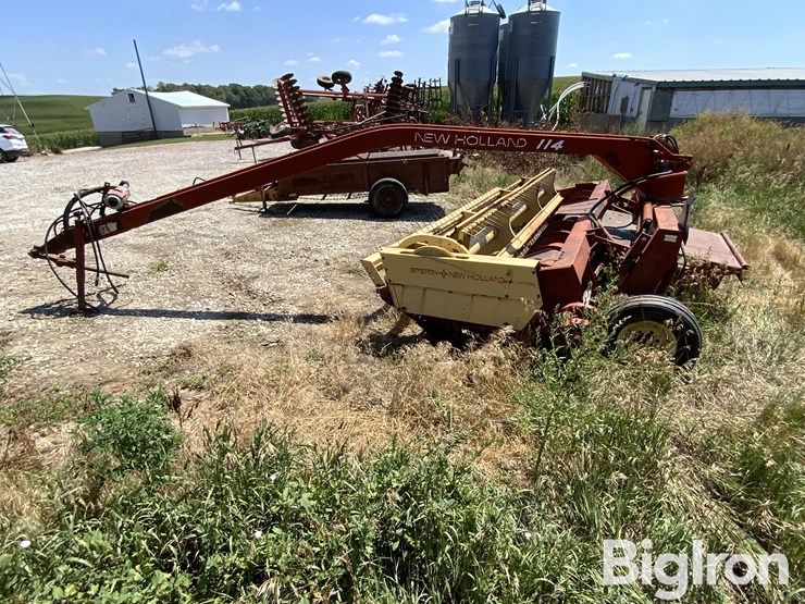 new-holland-114-image-8