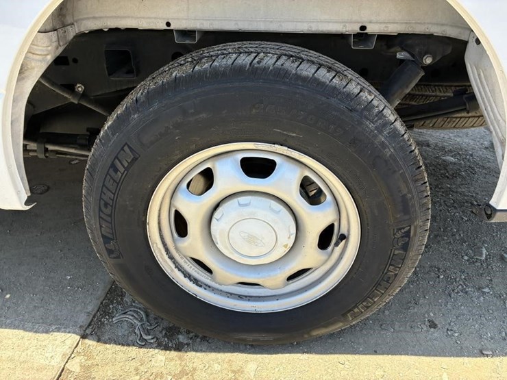 2017-ford-f150-image-5