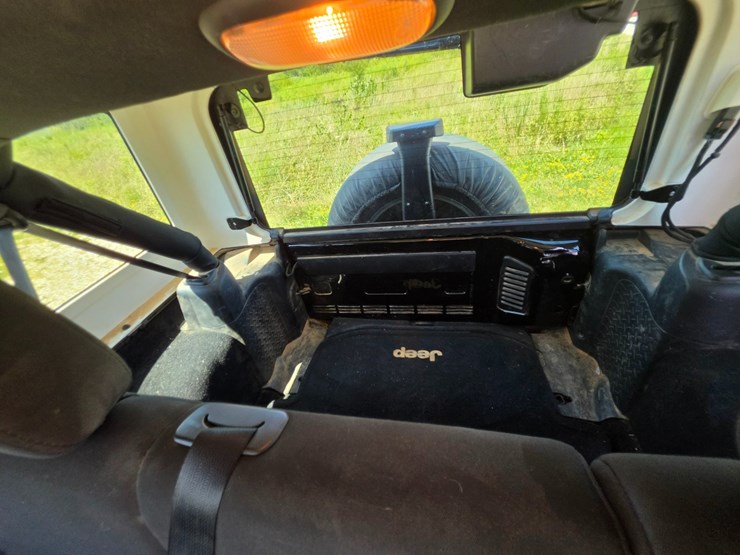 2015-jeep-wrangler-image-49