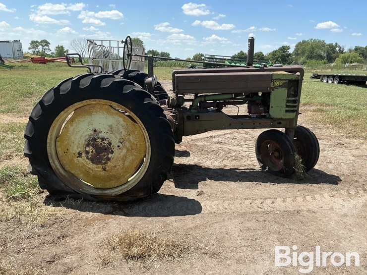 1949-john-deere-b-image-4