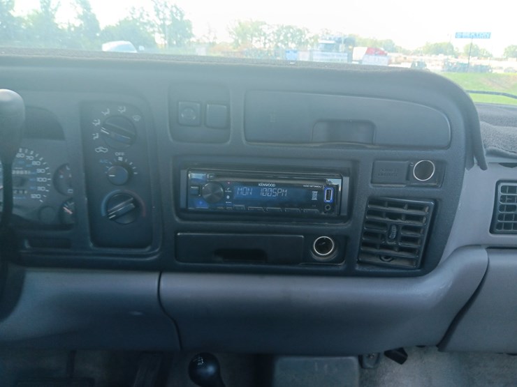 1994-dodge-ram-2500-image-43