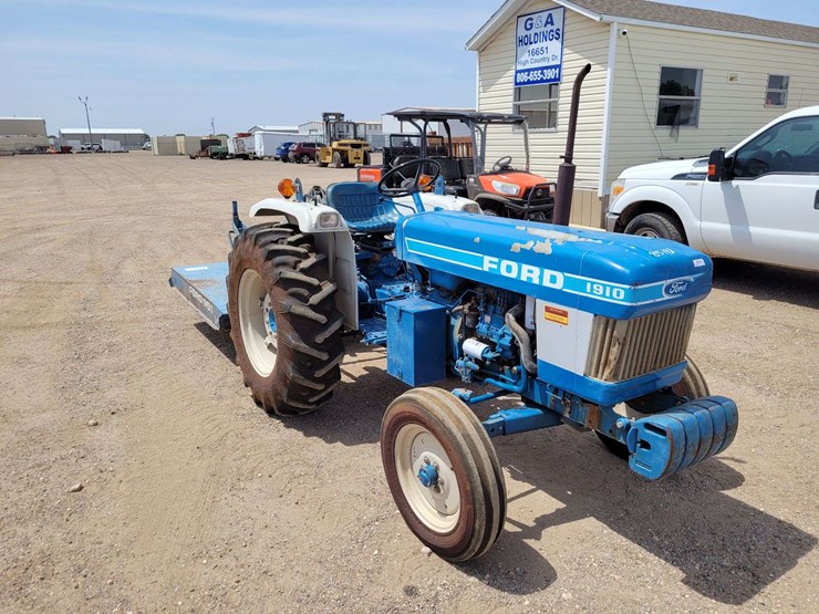 ford-tractor-image-2
